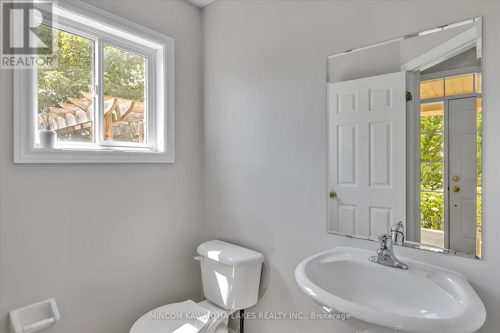 1403 Mcauliffe Lane, Peterborough East (North), Ontario  K9H 0B7 - Photo 20 - X12262318