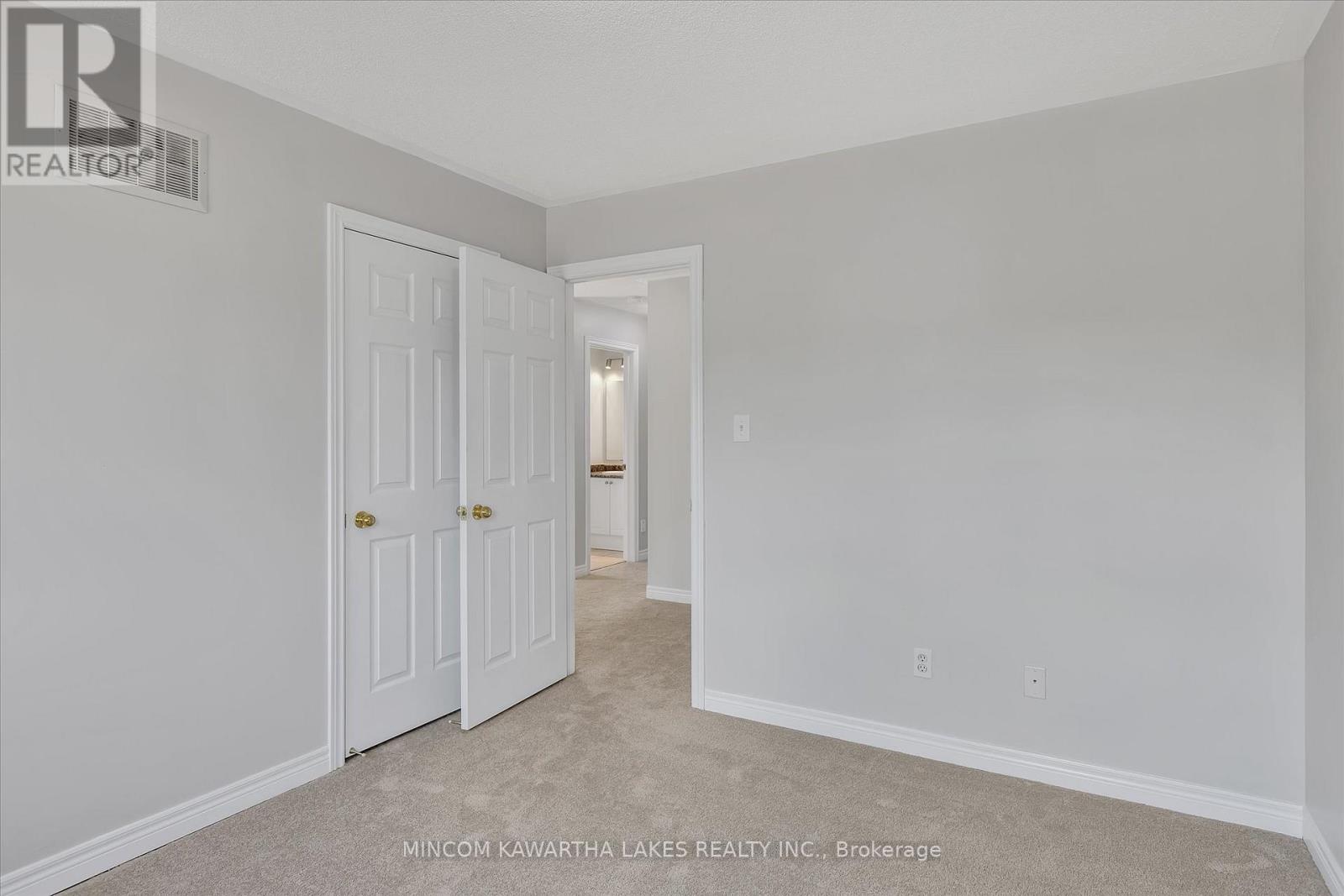 1403 Mcauliffe Lane, Peterborough East (North), Ontario  K9H 0B7 - Photo 31 - X12262318