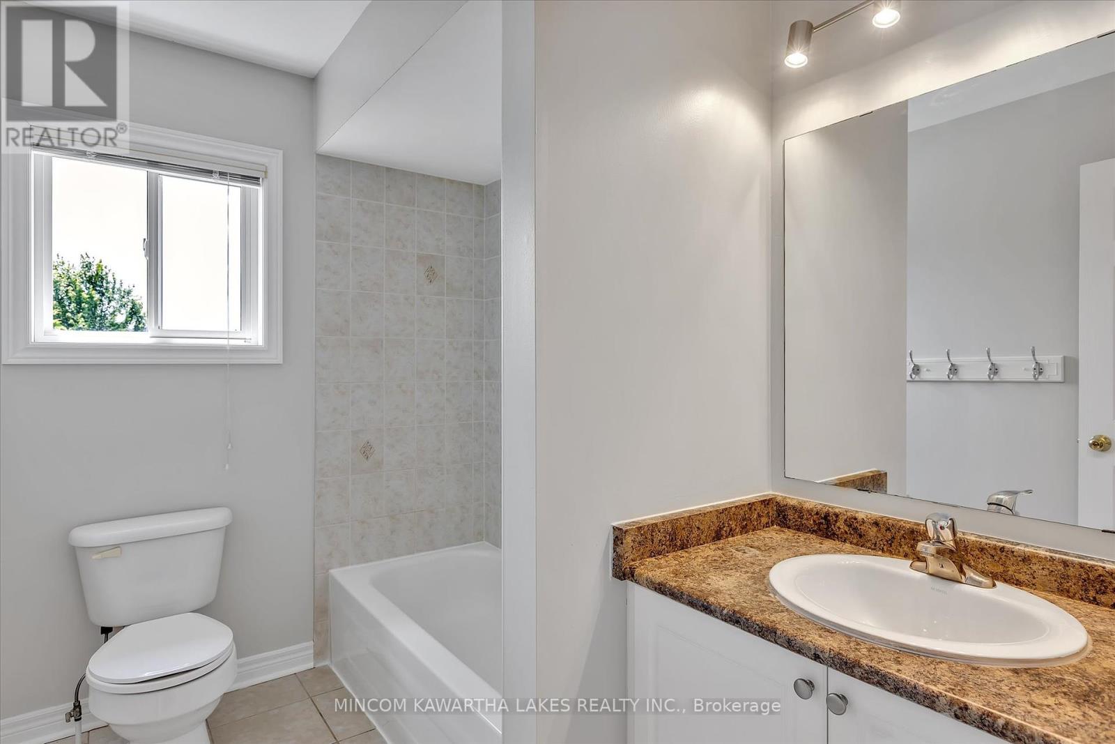 1403 Mcauliffe Lane, Peterborough East (North), Ontario  K9H 0B7 - Photo 32 - X12262318