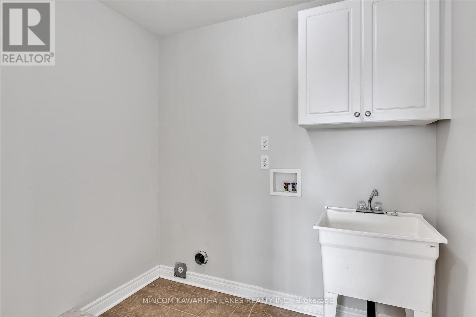 1403 Mcauliffe Lane, Peterborough East (North), Ontario  K9H 0B7 - Photo 35 - X12262318