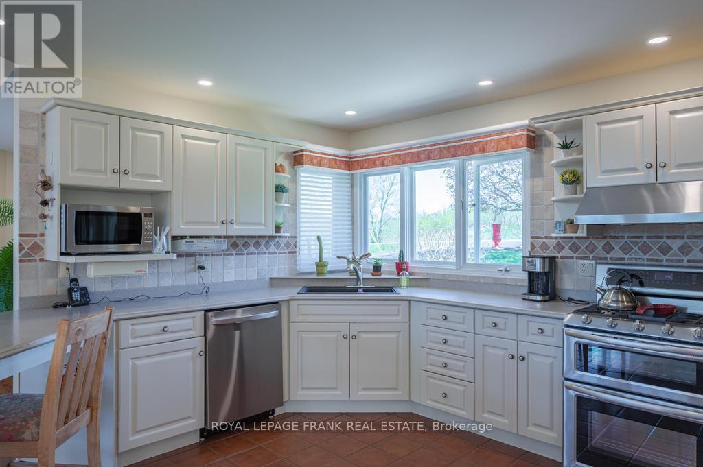 36 Southshore Road, Kawartha Lakes (Emily), Ontario  K0L 2W0 - Photo 16 - X12262410