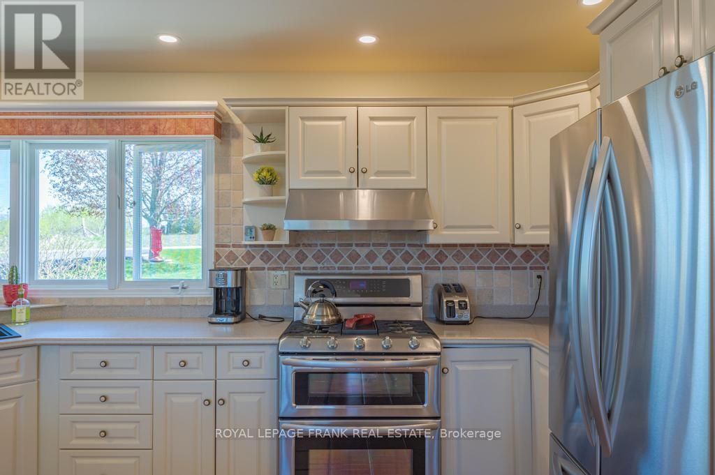 36 Southshore Road, Kawartha Lakes (Emily), Ontario  K0L 2W0 - Photo 17 - X12262410