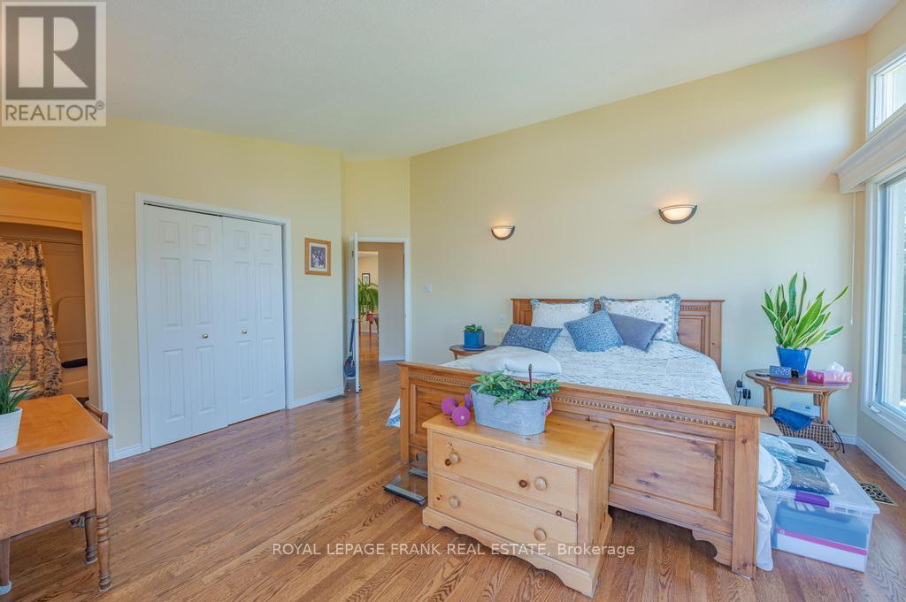 36 Southshore Road, Kawartha Lakes (Emily), Ontario  K0L 2W0 - Photo 24 - X12262410