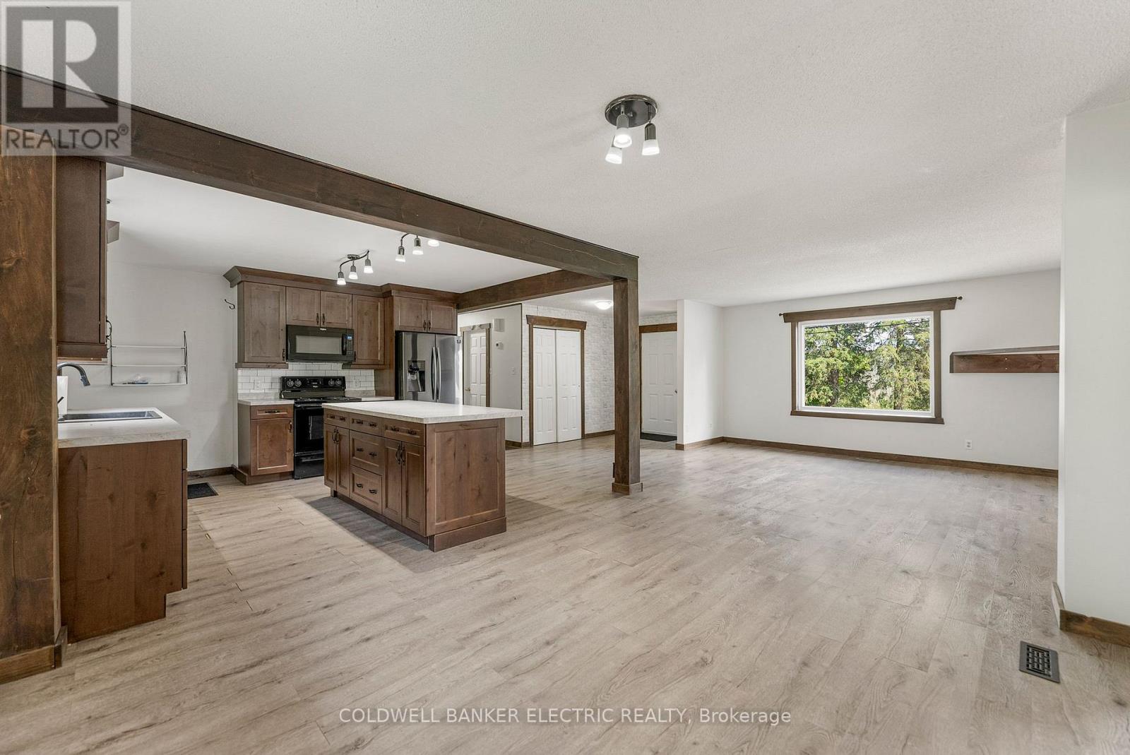 577 Weslemkoon Lake Road, Tudor And Cashel (Tudor Ward), Ontario  K0L 1W0 - Photo 6 - X12262541