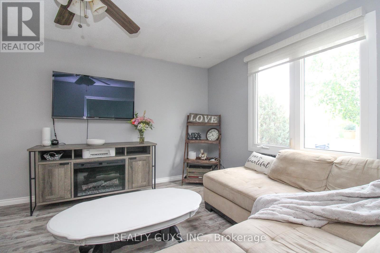 376 Southpark Drive, Peterborough South (East), Ontario  K9J 7Y2 - Photo 20 - X12262744