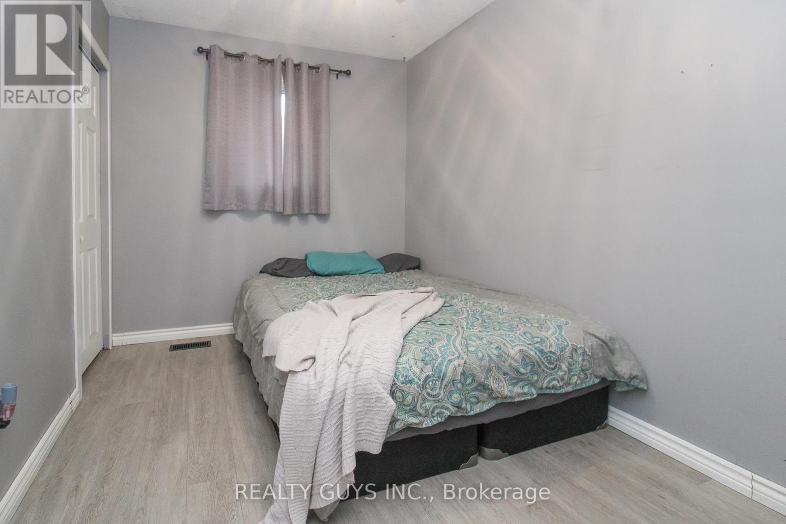 376 Southpark Drive, Peterborough South (East), Ontario  K9J 7Y2 - Photo 25 - X12262744