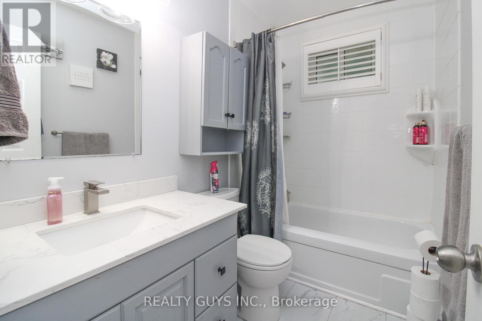 376 Southpark Drive, Peterborough South (East), Ontario  K9J 7Y2 - Photo 27 - X12262744