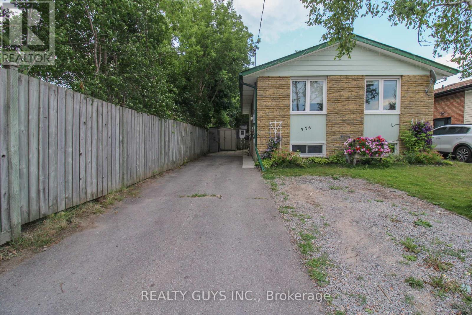 376 Southpark Drive, Peterborough South (East), Ontario  K9J 7Y2 - Photo 3 - X12262744