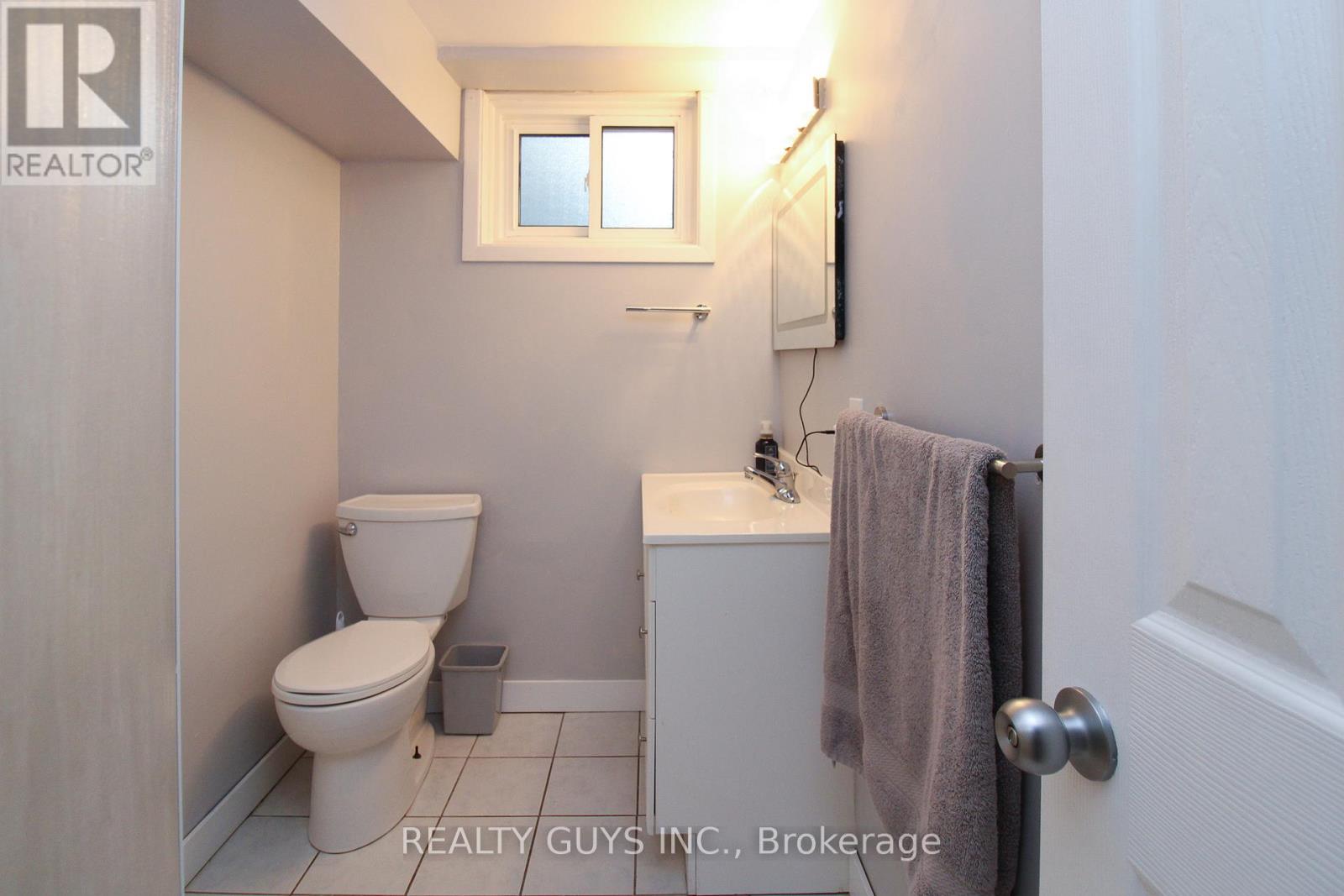 376 Southpark Drive, Peterborough South (East), Ontario  K9J 7Y2 - Photo 36 - X12262744