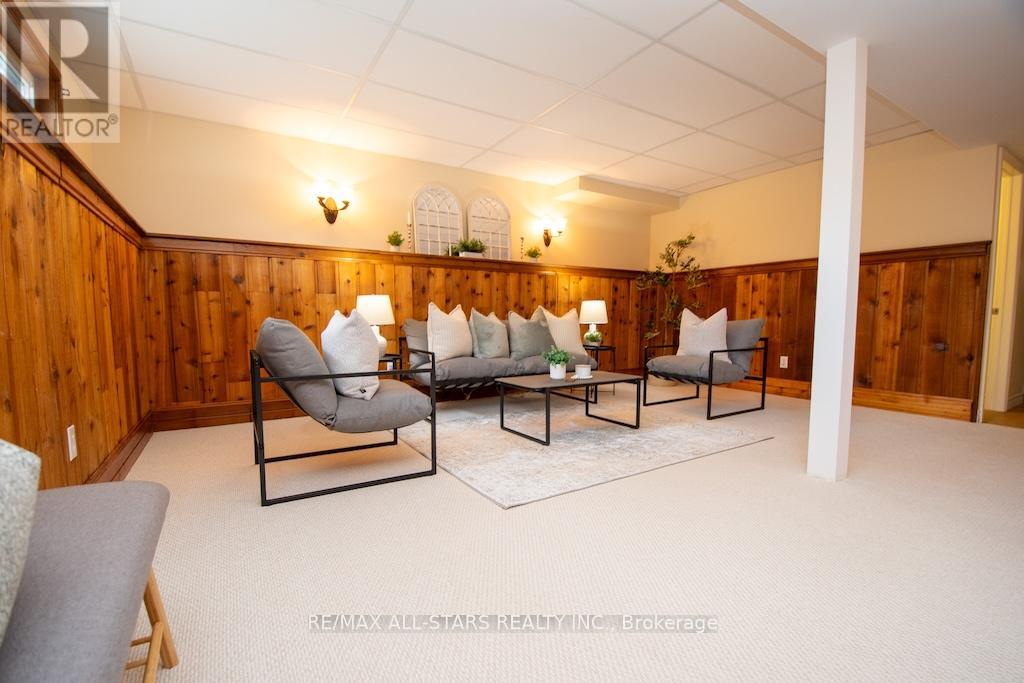 8 Trailway Lane N, Kawartha Lakes (Lindsay), Ontario  K9V 6L3 - Photo 19 - X12263107