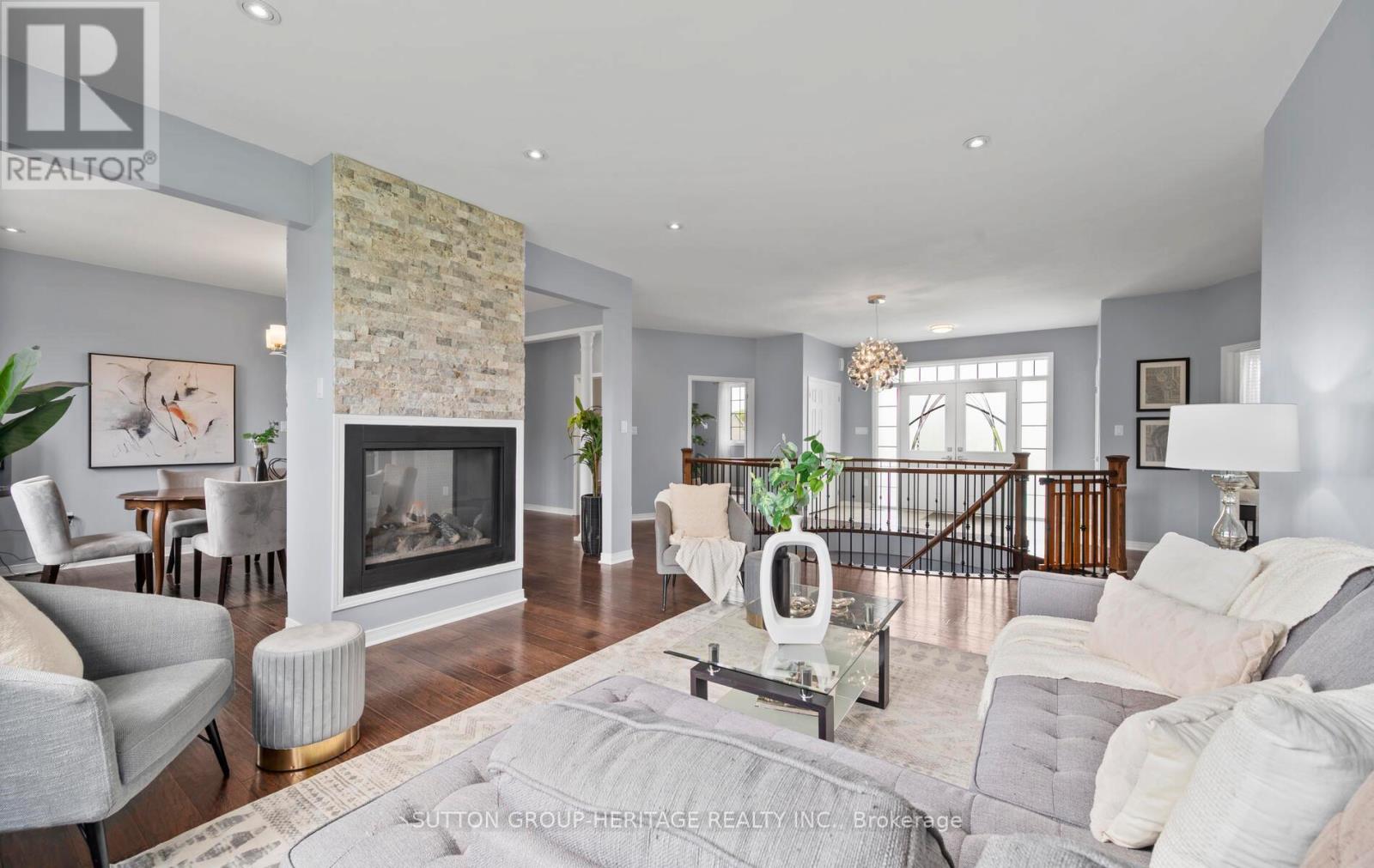 61 Songbird Crescent, Kawartha Lakes (Ops), Ontario  K9V 0A9 - Photo 8 - X12262878