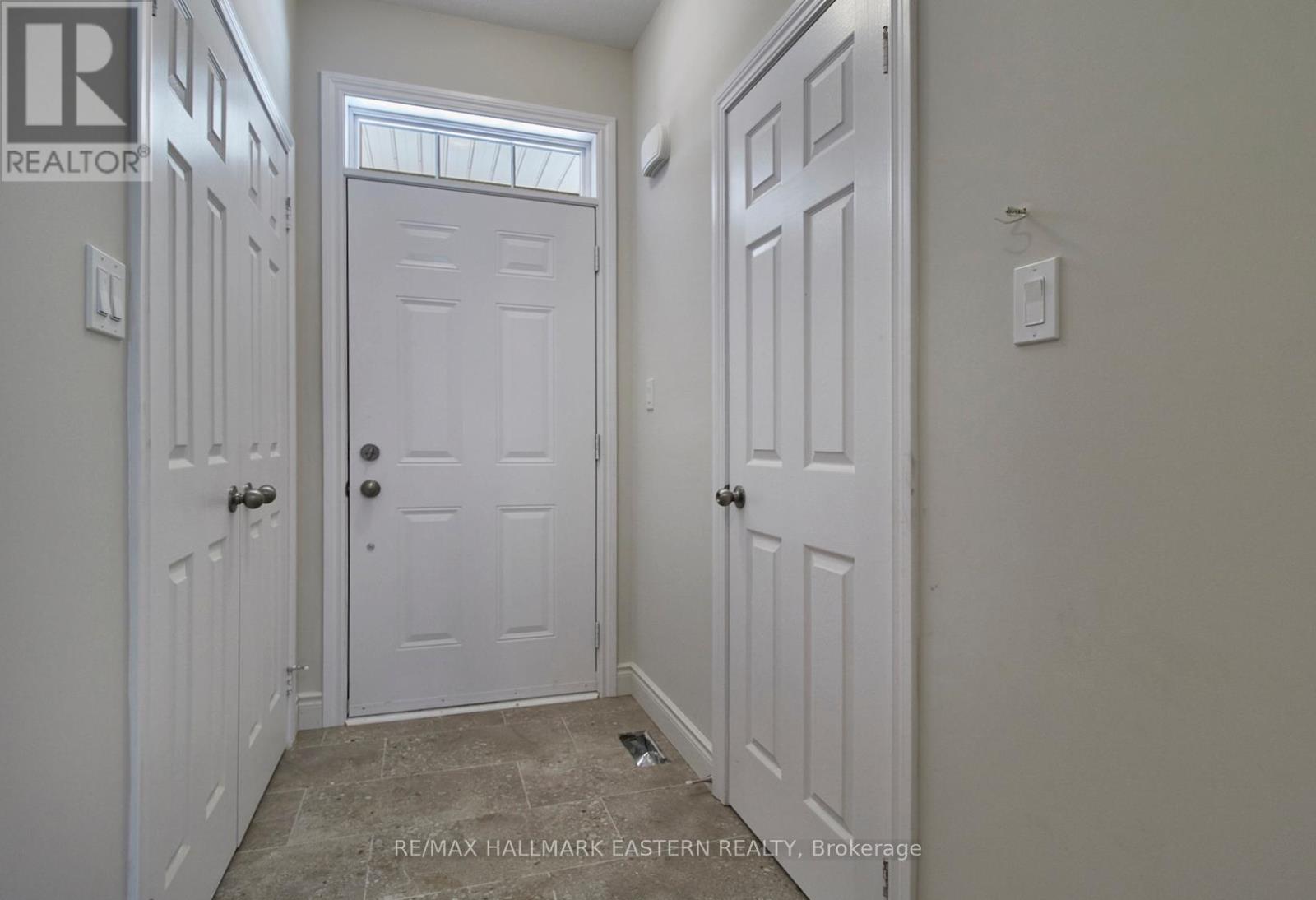 32 Coldbrook Drive, Cavan Monaghan (Millbrook Village), Ontario  L0A 1G0 - Photo 17 - X12263280