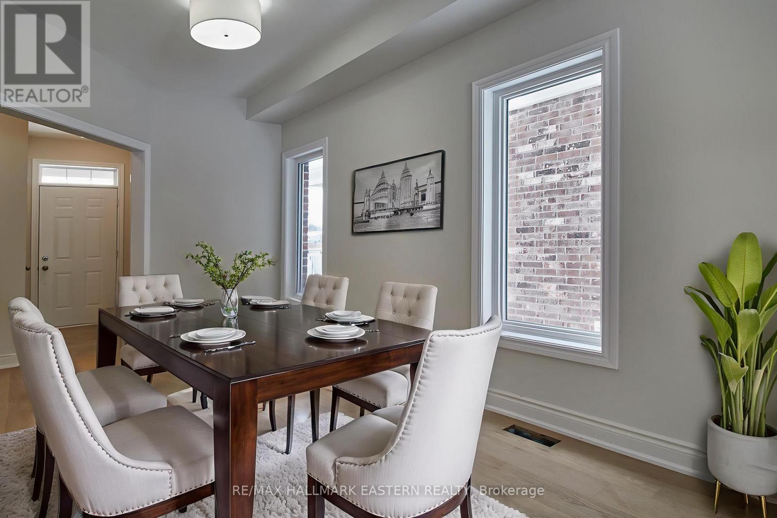 32 Coldbrook Drive, Cavan Monaghan (Millbrook Village), Ontario  L0A 1G0 - Photo 4 - X12263280