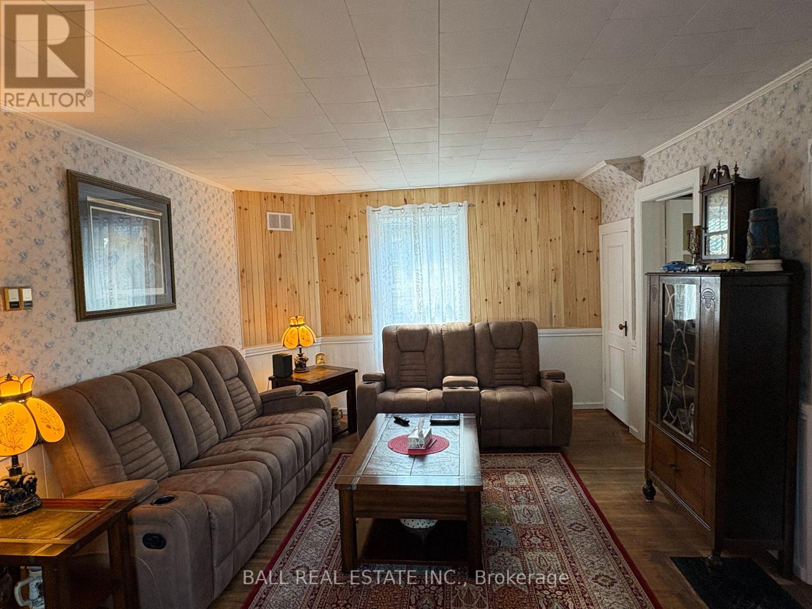 44 Pine Street, Asphodel-Norwood (Norwood), Ontario  K0L 2V0 - Photo 10 - X12263495