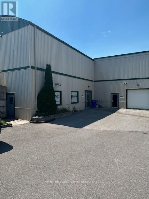 17 - 910 High Street, Peterborough Central (South), Ontario  K9J 5R2 - Photo 2 - X12263539