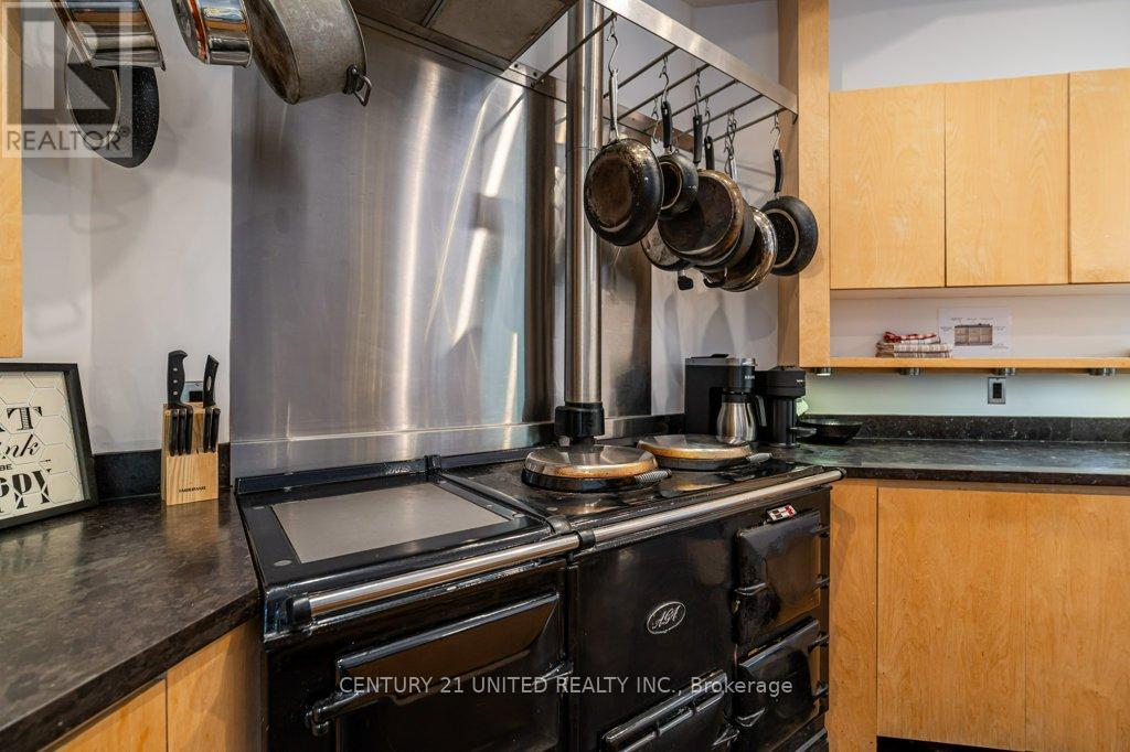 1080 Clydesdale Road, North Kawartha, Ontario  K0L 1A0 - Photo 10 - X12263613