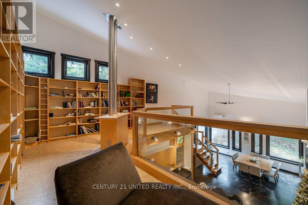 1080 Clydesdale Road, North Kawartha, Ontario  K0L 1A0 - Photo 15 - X12263613