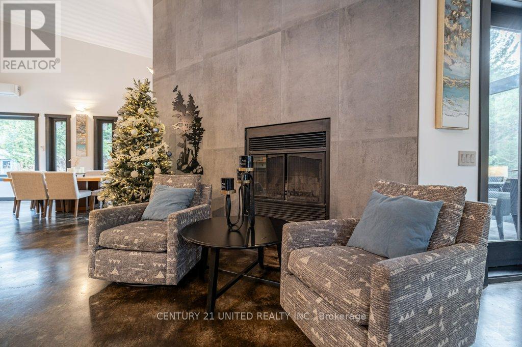 1080 Clydesdale Road, North Kawartha, Ontario  K0L 1A0 - Photo 17 - X12263613