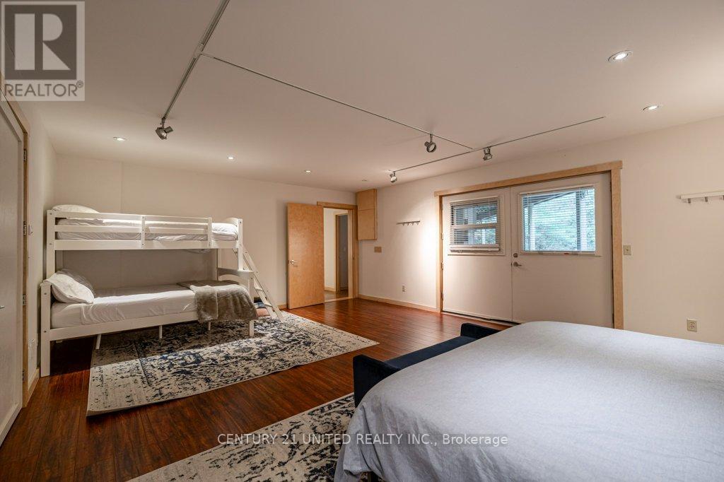 1080 Clydesdale Road, North Kawartha, Ontario  K0L 1A0 - Photo 34 - X12263613