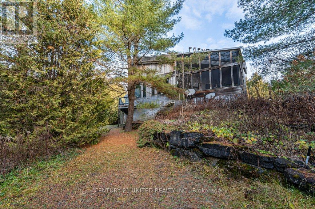 1080 Clydesdale Road, North Kawartha, Ontario  K0L 1A0 - Photo 42 - X12263613