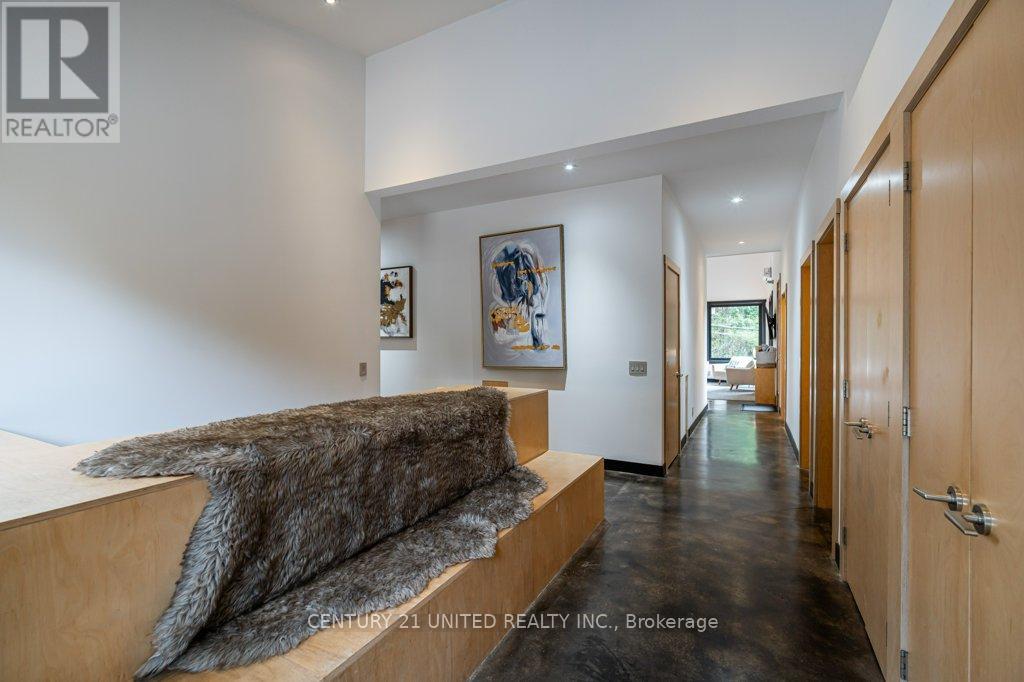 1080 Clydesdale Road, North Kawartha, Ontario  K0L 1A0 - Photo 7 - X12263613