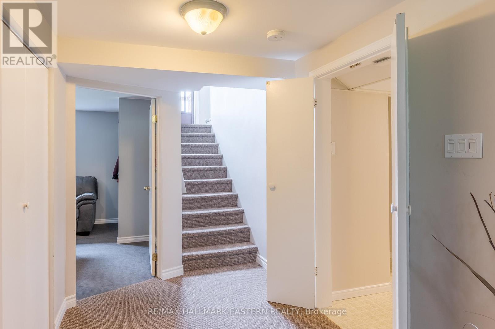 815 Stewart Drive, Peterborough South (East), Ontario  K9J 7R3 - Photo 21 - X12263646
