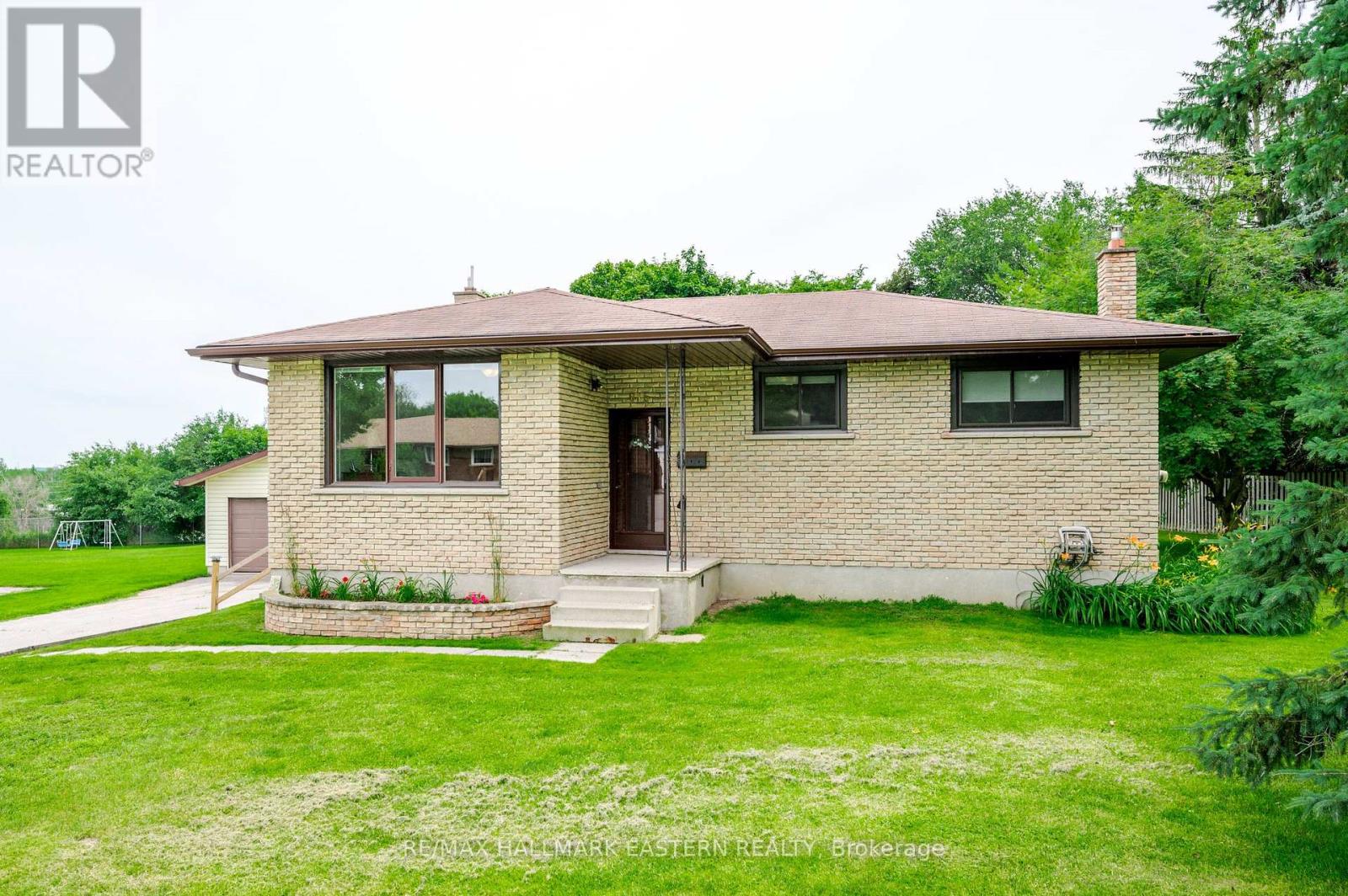 815 Stewart Drive, Peterborough South (East), Ontario  K9J 7R3 - Photo 33 - X12263646