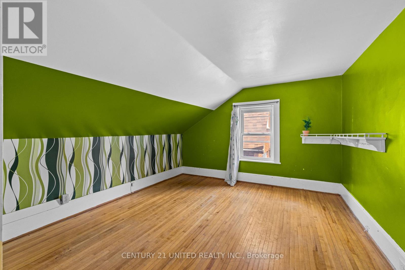 14 Kirk Street, Peterborough Central (North), Ontario  K9H 2R7 - Photo 18 - X12263984