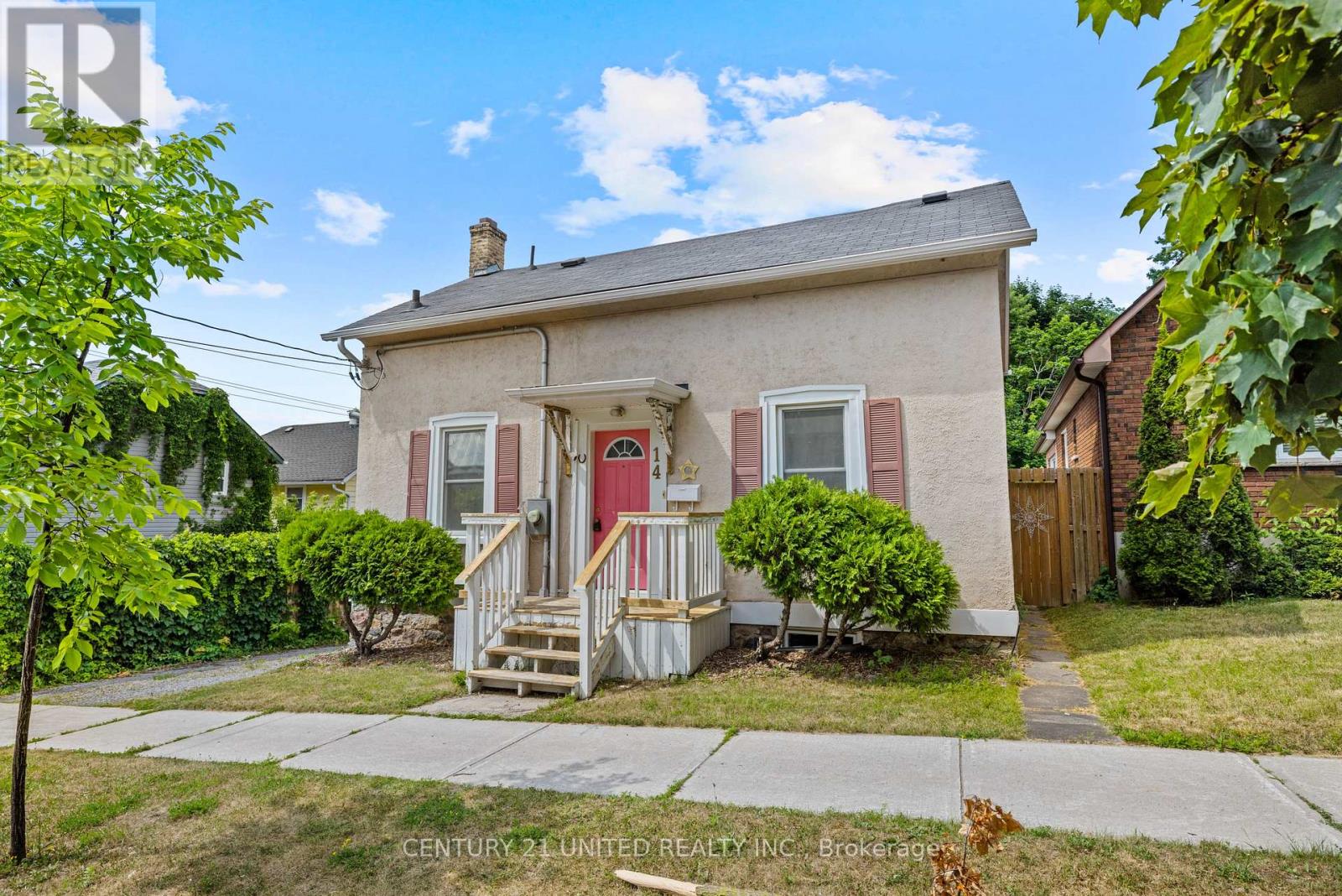 14 Kirk Street, Peterborough Central (North), Ontario  K9H 2R7 - Photo 3 - X12263984