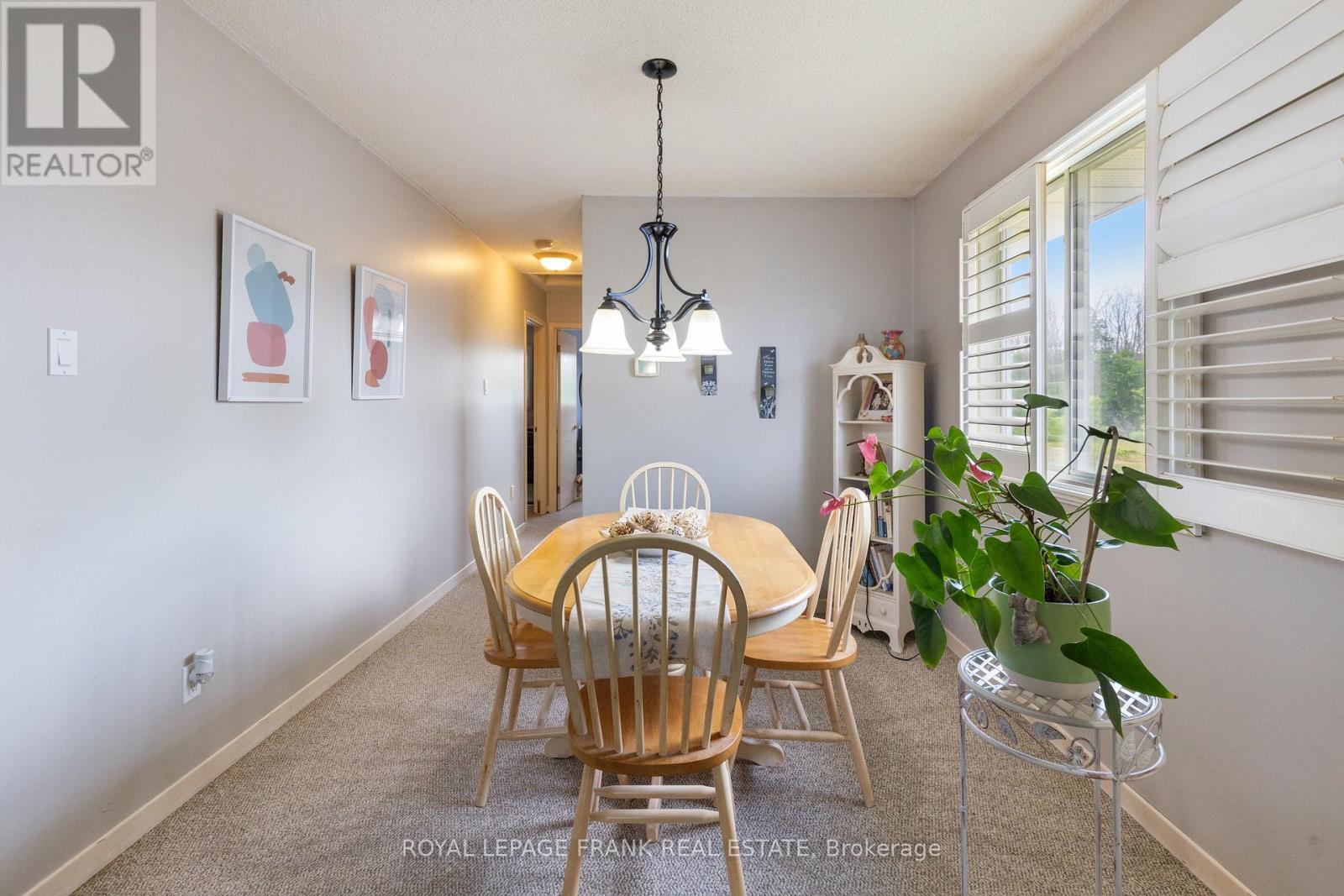 2558 Foxmeadow Road, Peterborough East (South), Ontario  K9L 1X2 - Photo 10 - X12264288