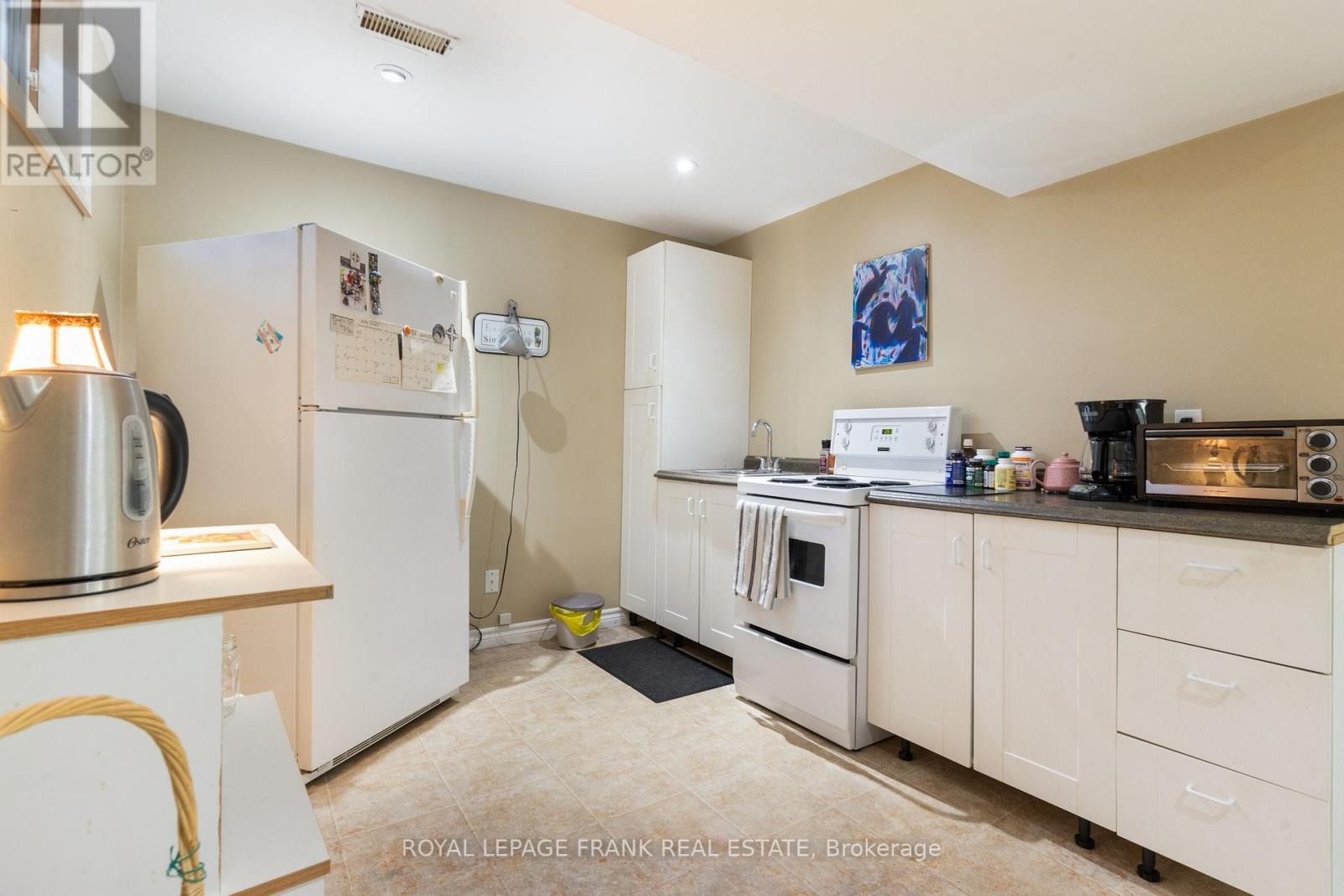 2558 Foxmeadow Road, Peterborough East (South), Ontario  K9L 1X2 - Photo 30 - X12264288