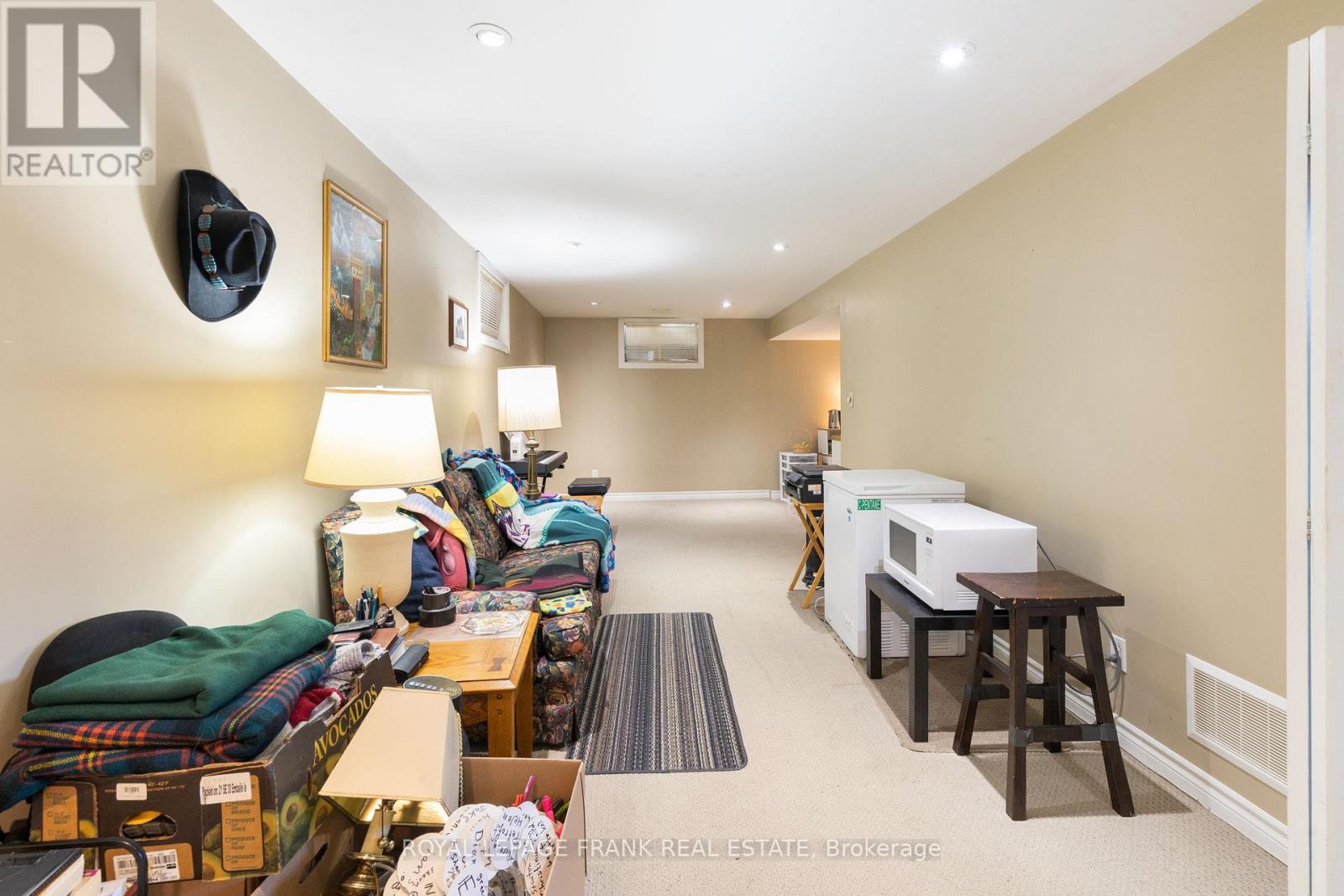 2558 Foxmeadow Road, Peterborough East (South), Ontario  K9L 1X2 - Photo 33 - X12264288