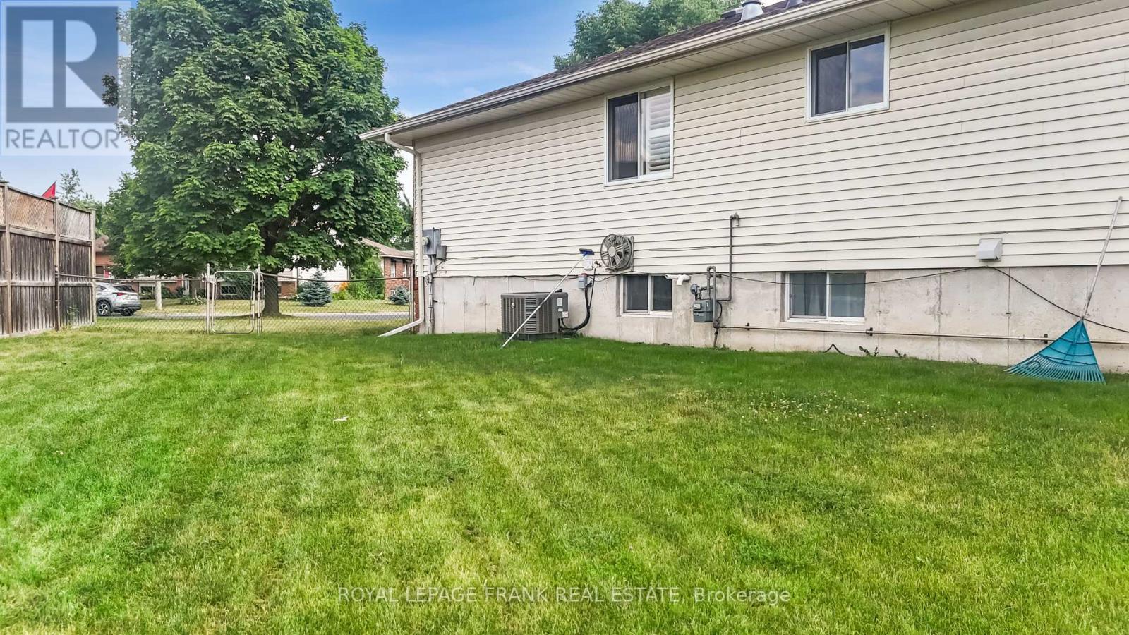 2558 Foxmeadow Road, Peterborough East (South), Ontario  K9L 1X2 - Photo 46 - X12264288