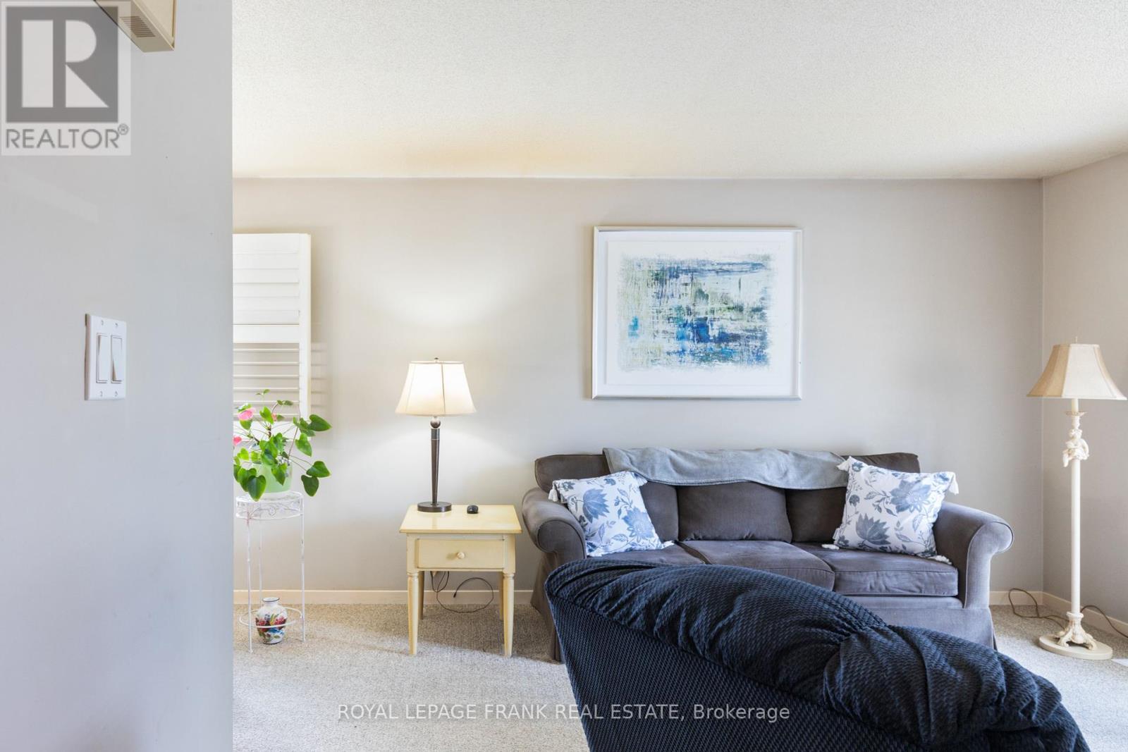 2558 Foxmeadow Road, Peterborough East (South), Ontario  K9L 1X2 - Photo 6 - X12264288