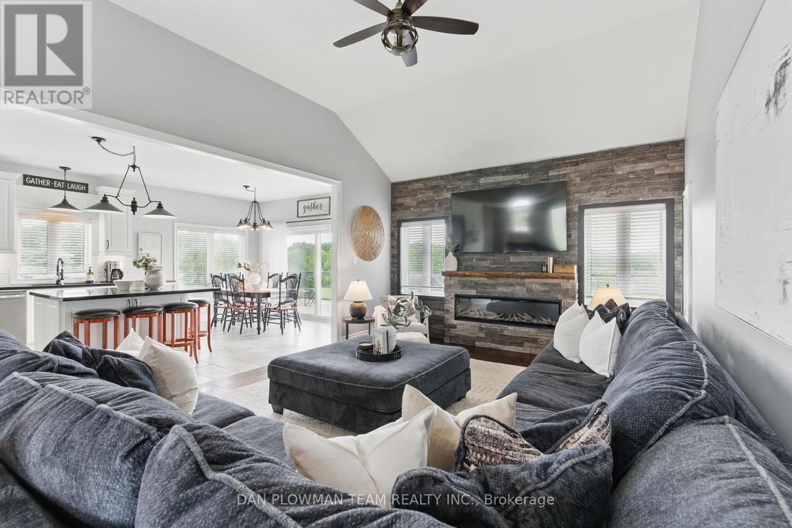 47 Songbird Crescent, Kawartha Lakes, Ontario  K9V 0A9 - Photo 11 - X12264434