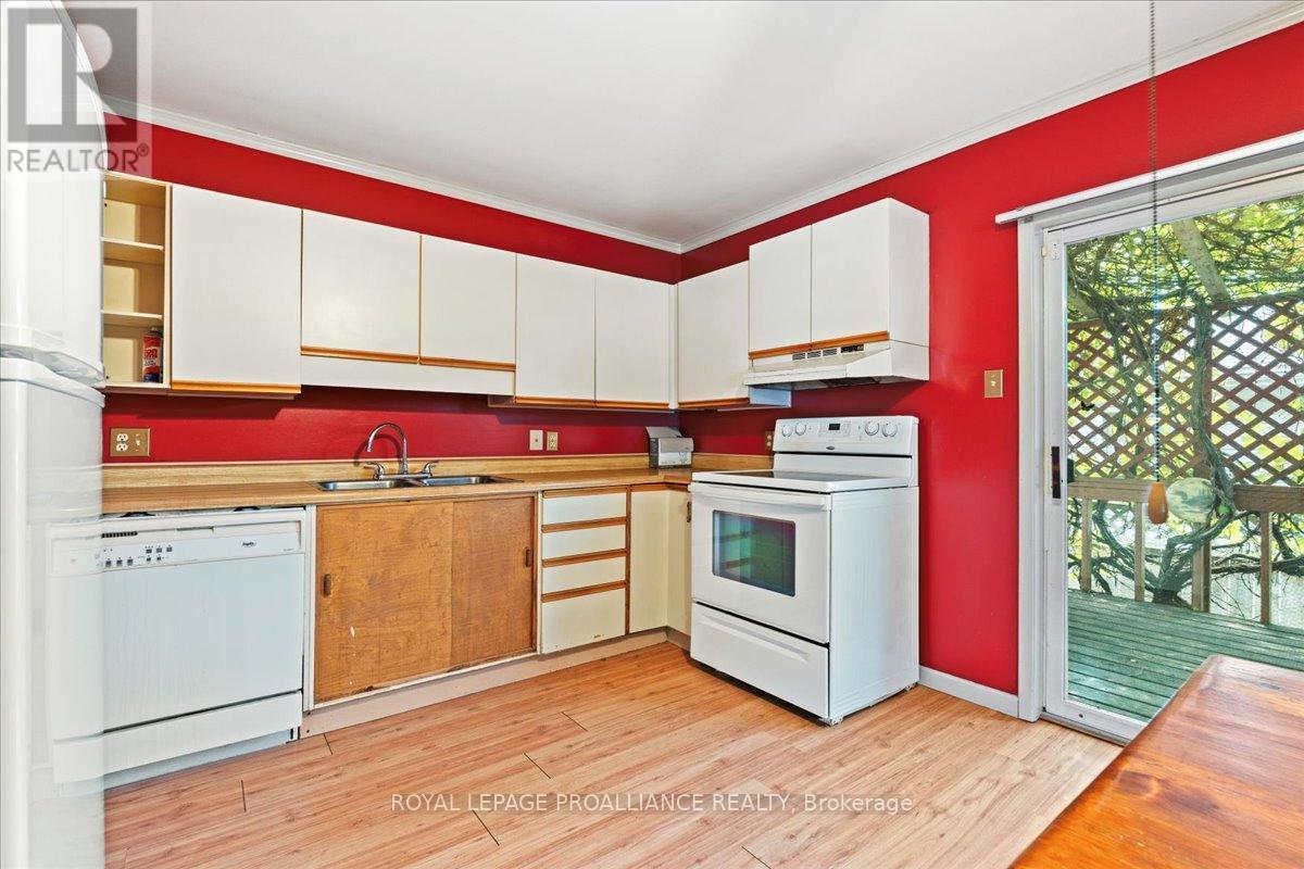 229 Russet Road, Trent Hills (Campbellford), Ontario  K0L 1L0 - Photo 12 - X12264923