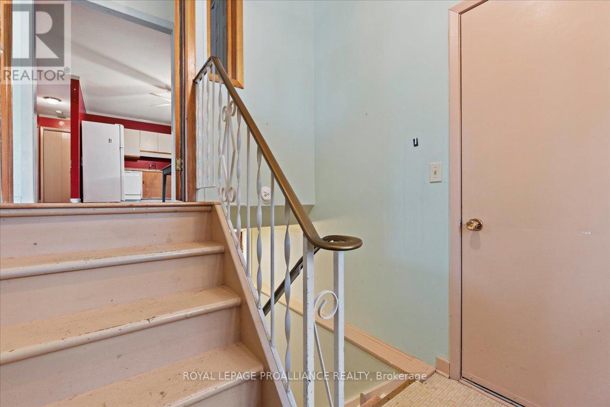 229 Russet Road, Trent Hills (Campbellford), Ontario  K0L 1L0 - Photo 3 - X12264923