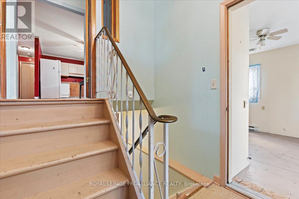 229 Russet Road, Trent Hills (Campbellford), Ontario  K0L 1L0 - Photo 35 - X12264923