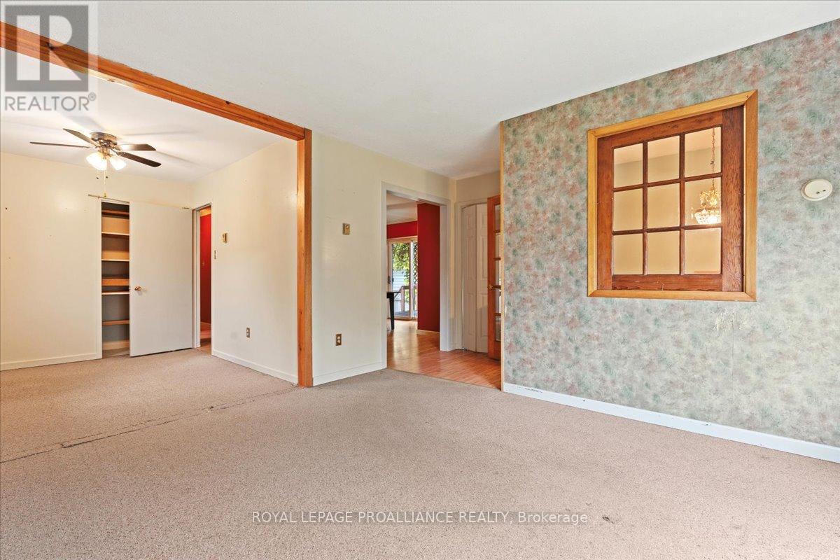 229 Russet Road, Trent Hills (Campbellford), Ontario  K0L 1L0 - Photo 4 - X12264923