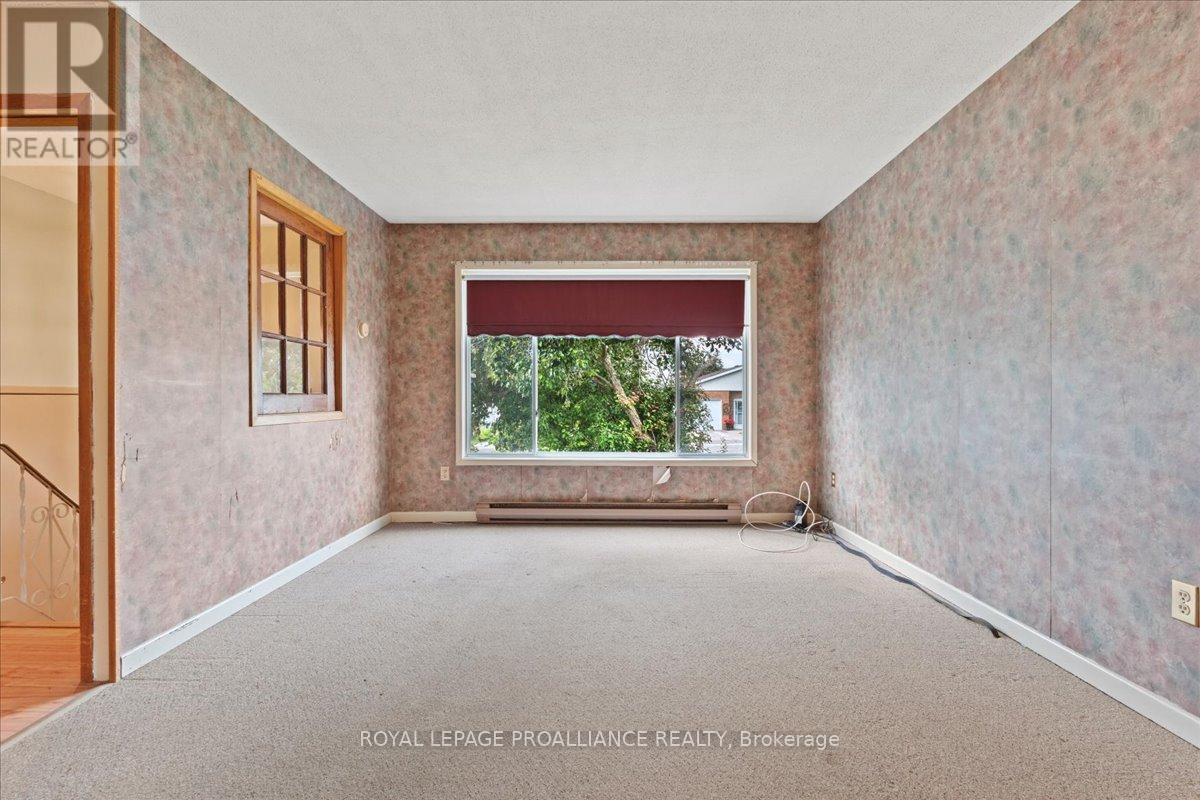 229 Russet Road, Trent Hills (Campbellford), Ontario  K0L 1L0 - Photo 5 - X12264923