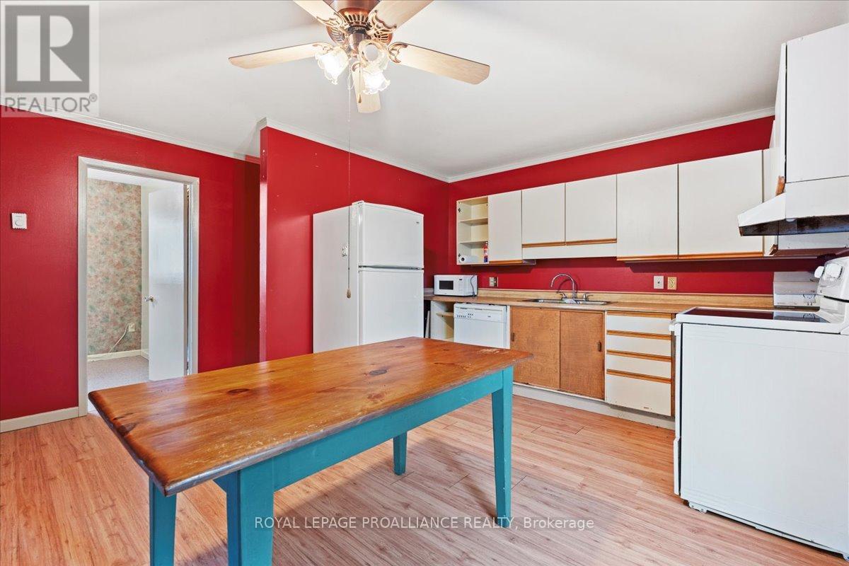 229 Russet Road, Trent Hills (Campbellford), Ontario  K0L 1L0 - Photo 9 - X12264923