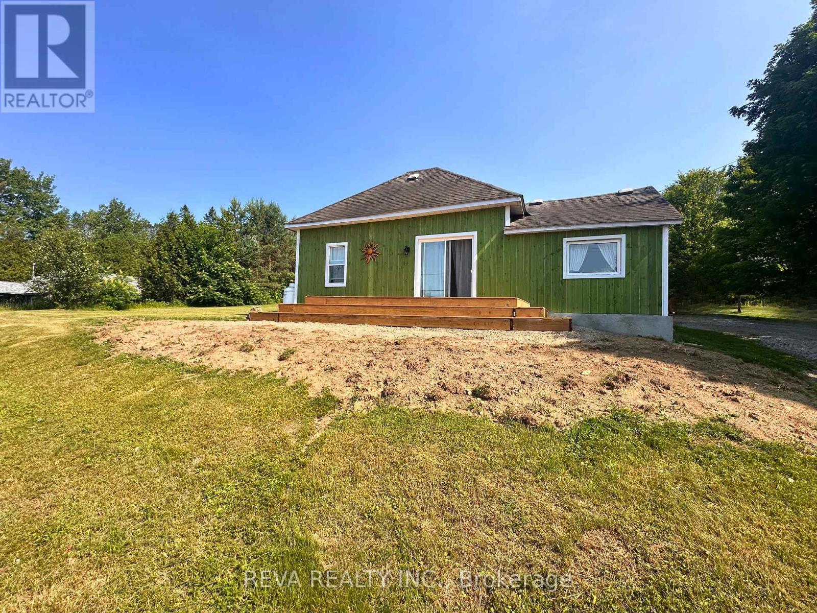 135 Village Road, Hastings Highlands (Herschel Ward), Ontario  K0L 1C0 - Photo 5 - X12264932