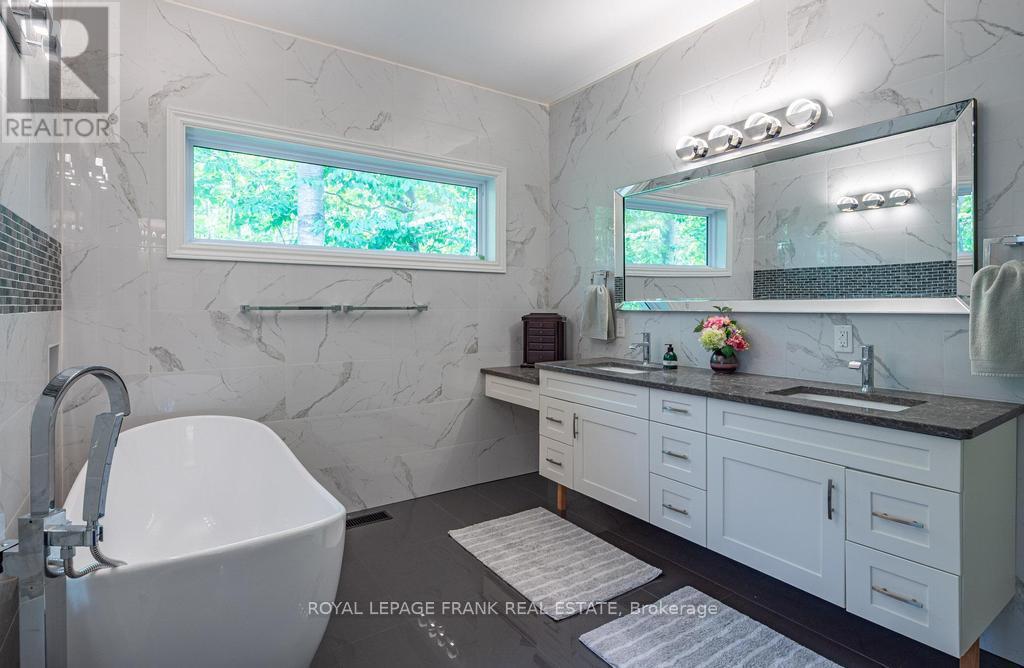1746 Lakehurst Road, Trent Lakes, Ontario  K0L 1J0 - Photo 15 - X12265281