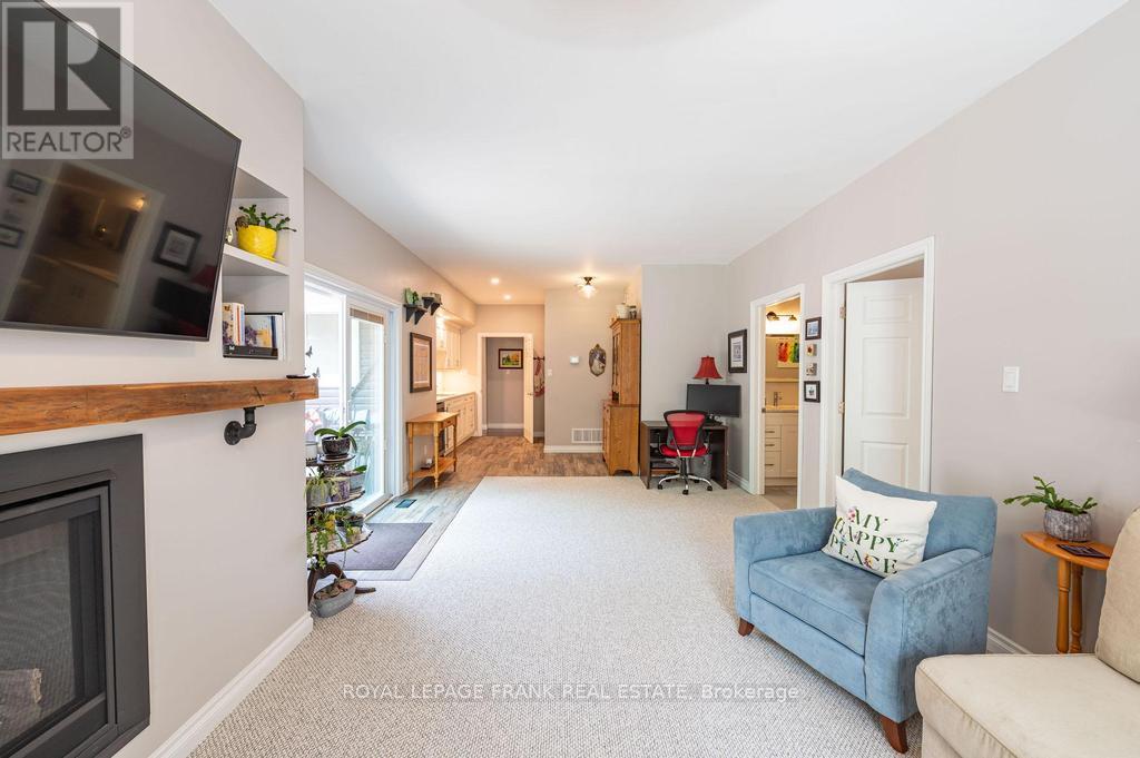 1746 Lakehurst Road, Trent Lakes, Ontario  K0L 1J0 - Photo 23 - X12265281