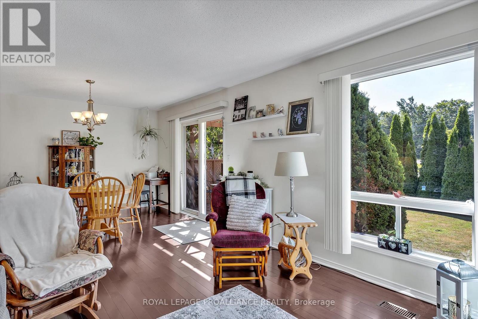 1269 Eagle Crescent, Peterborough West (North), Ontario  K9K 2K6 - Photo 16 - X12265282