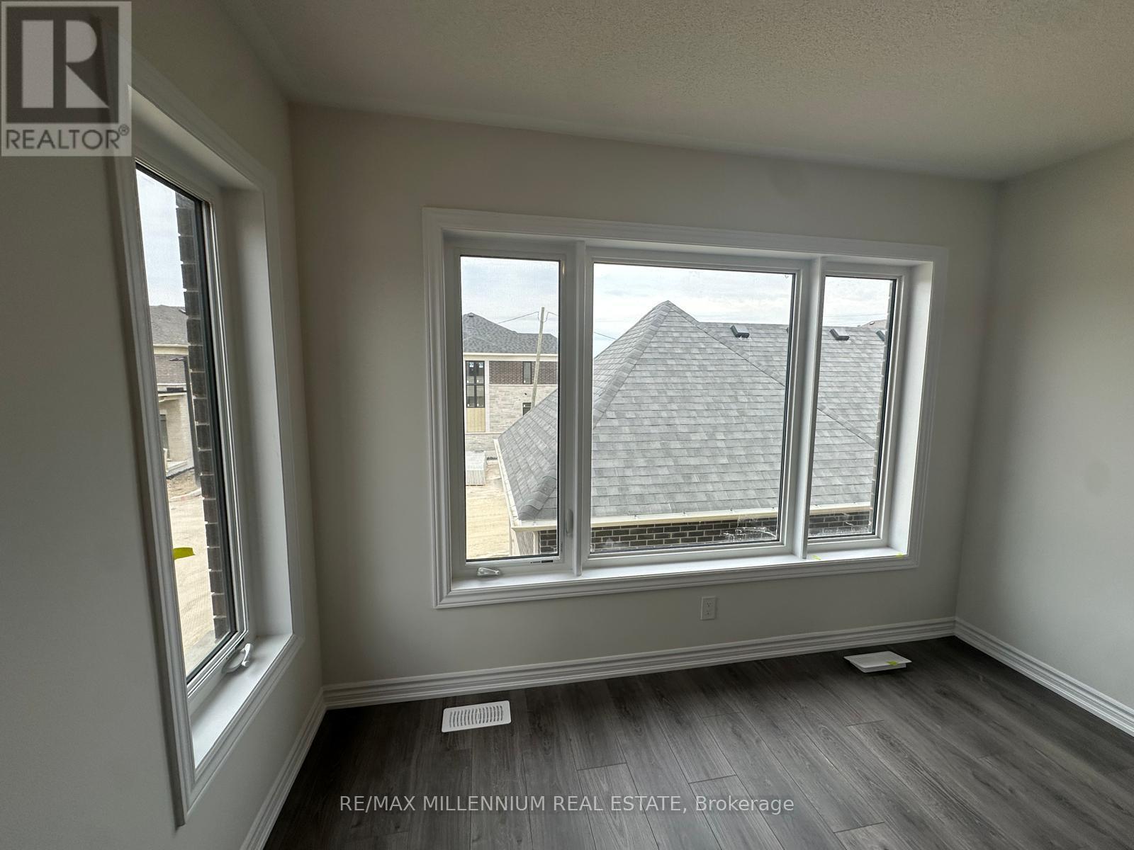 160 Alcorn Drive, Kawartha Lakes (Lindsay), Ontario  K9V 5V5 - Photo 25 - X12265781