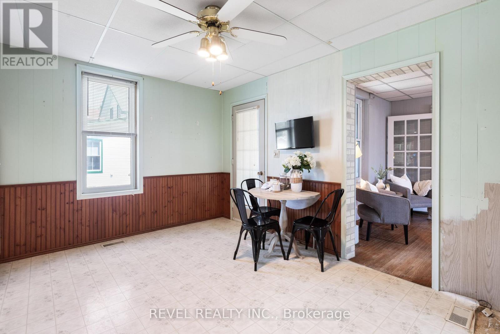 60 Elgin Street, Kawartha Lakes (Lindsay), Ontario  K9V 3W5 - Photo 24 - X12266558