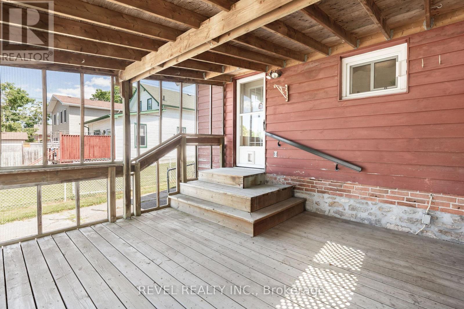 60 Elgin Street, Kawartha Lakes (Lindsay), Ontario  K9V 3W5 - Photo 38 - X12266558