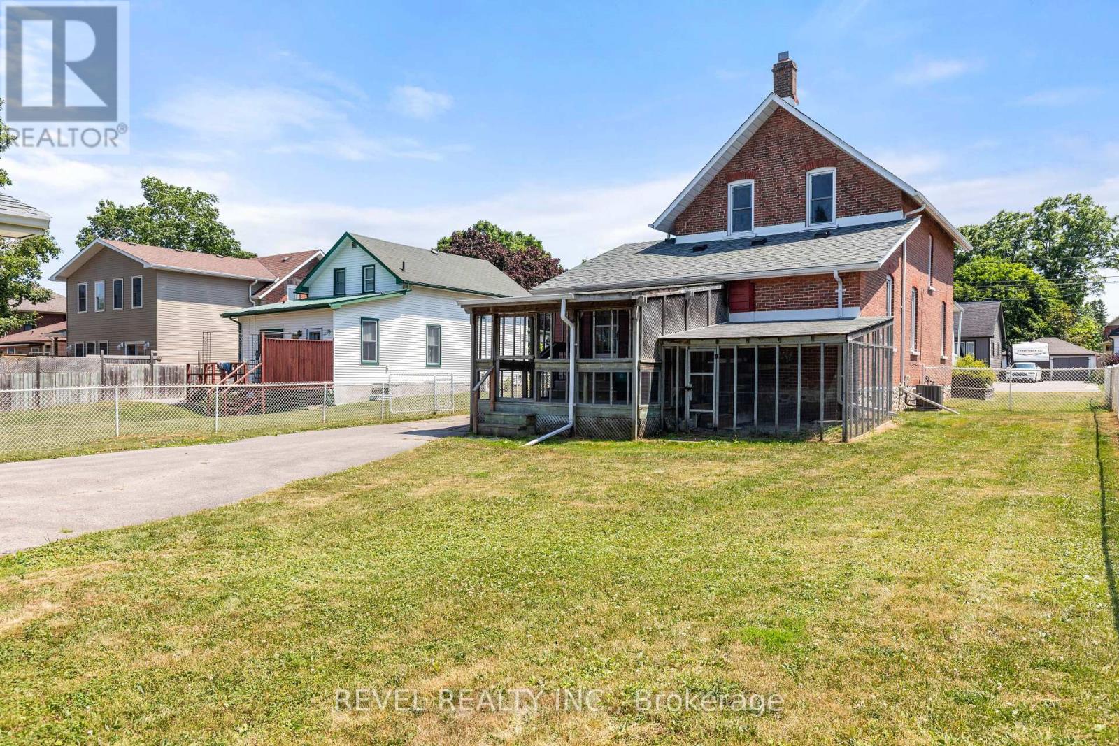 60 Elgin Street, Kawartha Lakes (Lindsay), Ontario  K9V 3W5 - Photo 40 - X12266558