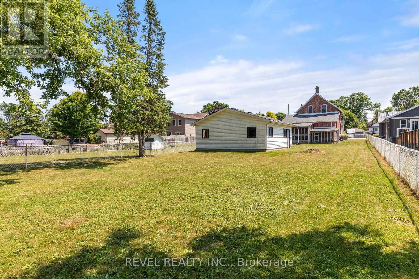 60 Elgin Street, Kawartha Lakes (Lindsay), Ontario  K9V 3W5 - Photo 41 - X12266558